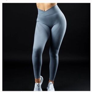 DISCONTINUED ALPHALETE Surface Path Laser Cut Legging